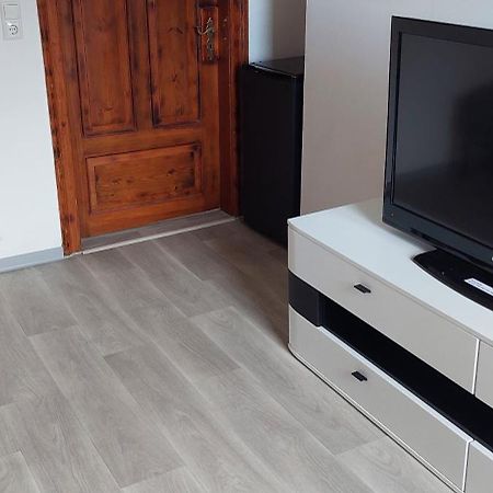 Ferienwohnung Zu Hause auf Zeit bei Marion Bobbau Exterior foto